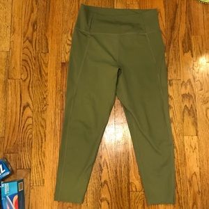 NWOT Girlfriend Collective OLIVE High-Rise Legging